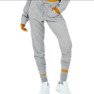 Alo Muse Sweatpants